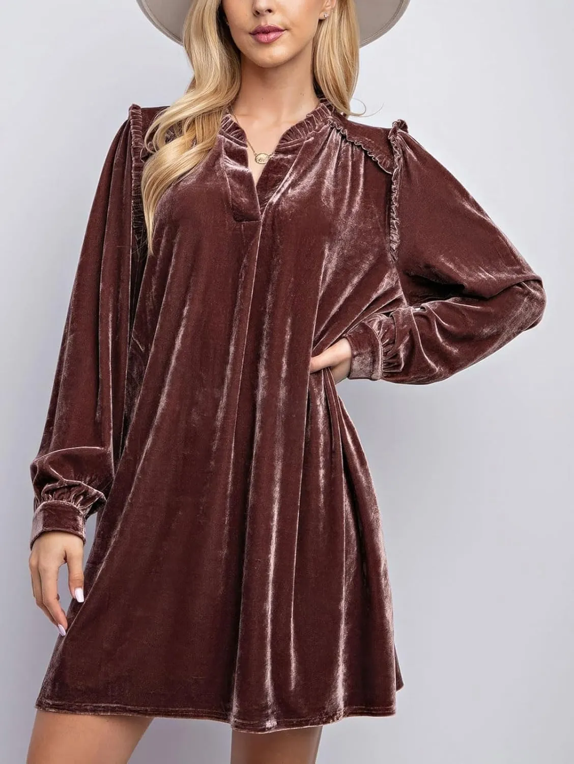 chouyatou Women's Long Sleeve Velvet Party Dress Frilly V-Neck Tunic Shift Short Dress with Pockets