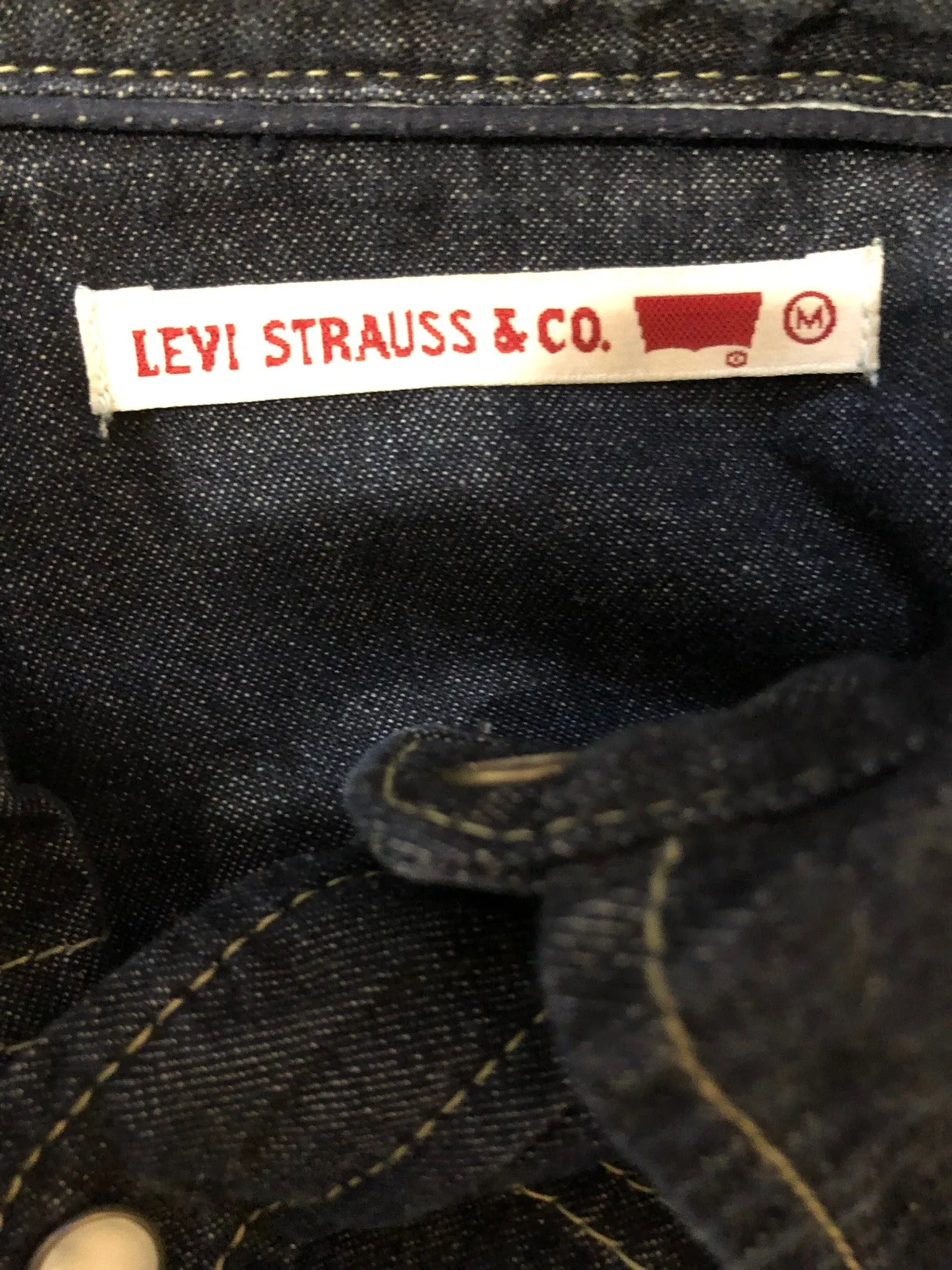 Levis Denim Western Shirt in Indigo - Size M