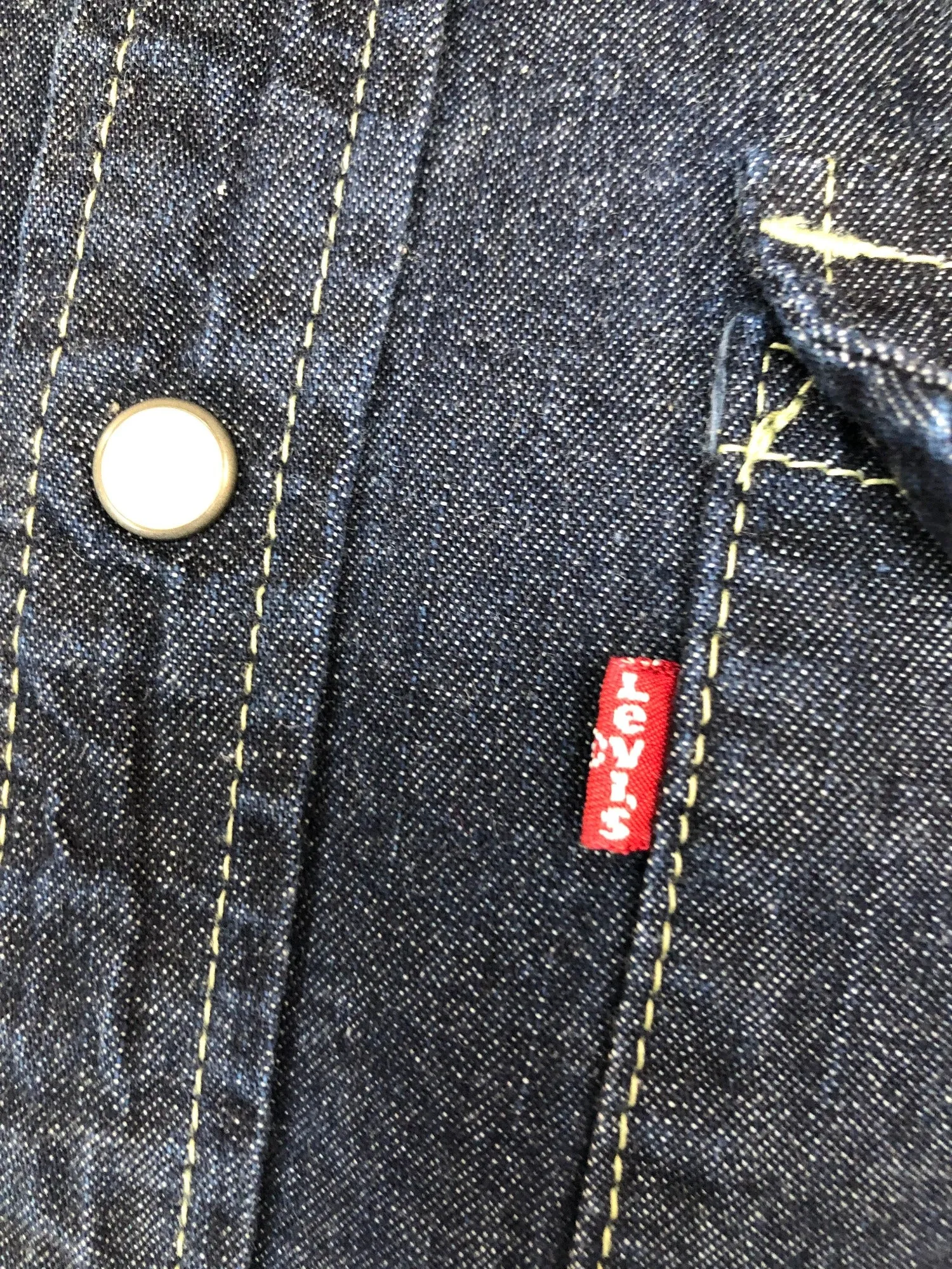 Levis Denim Western Shirt in Indigo - Size M