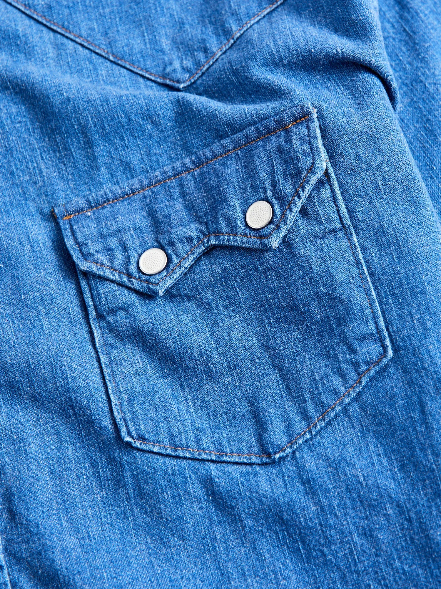 Vintage Fit Western Shirt in Used Denim